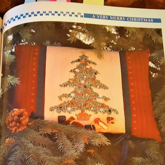 COUNTRY CROSS-STITCH DESIGNS -ELLEN STOUFFER 1990 - Picture 12 of 16